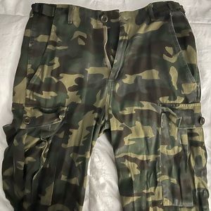 Fashion nova camo joggers for sale! Size small